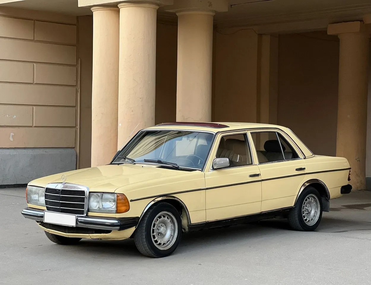 Mercedes-Benz W123 2.4 MT — фото 21